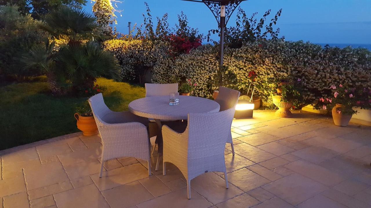 B&B La Suite Del Faro Scalea Extérieur photo